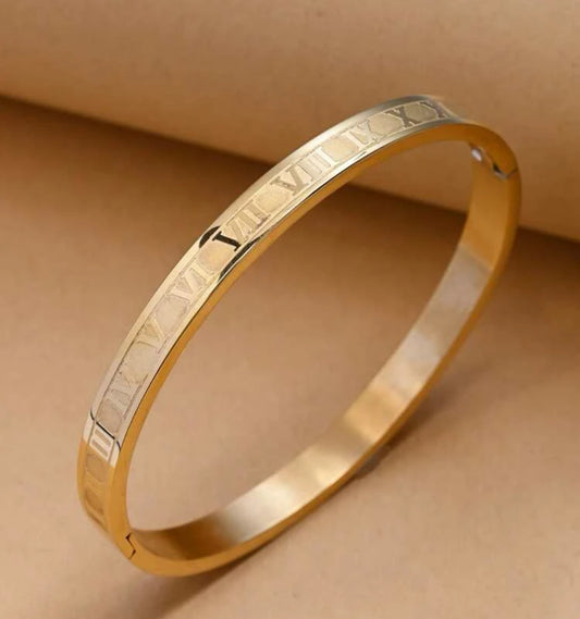 Roman Numeral bangle | Accessories