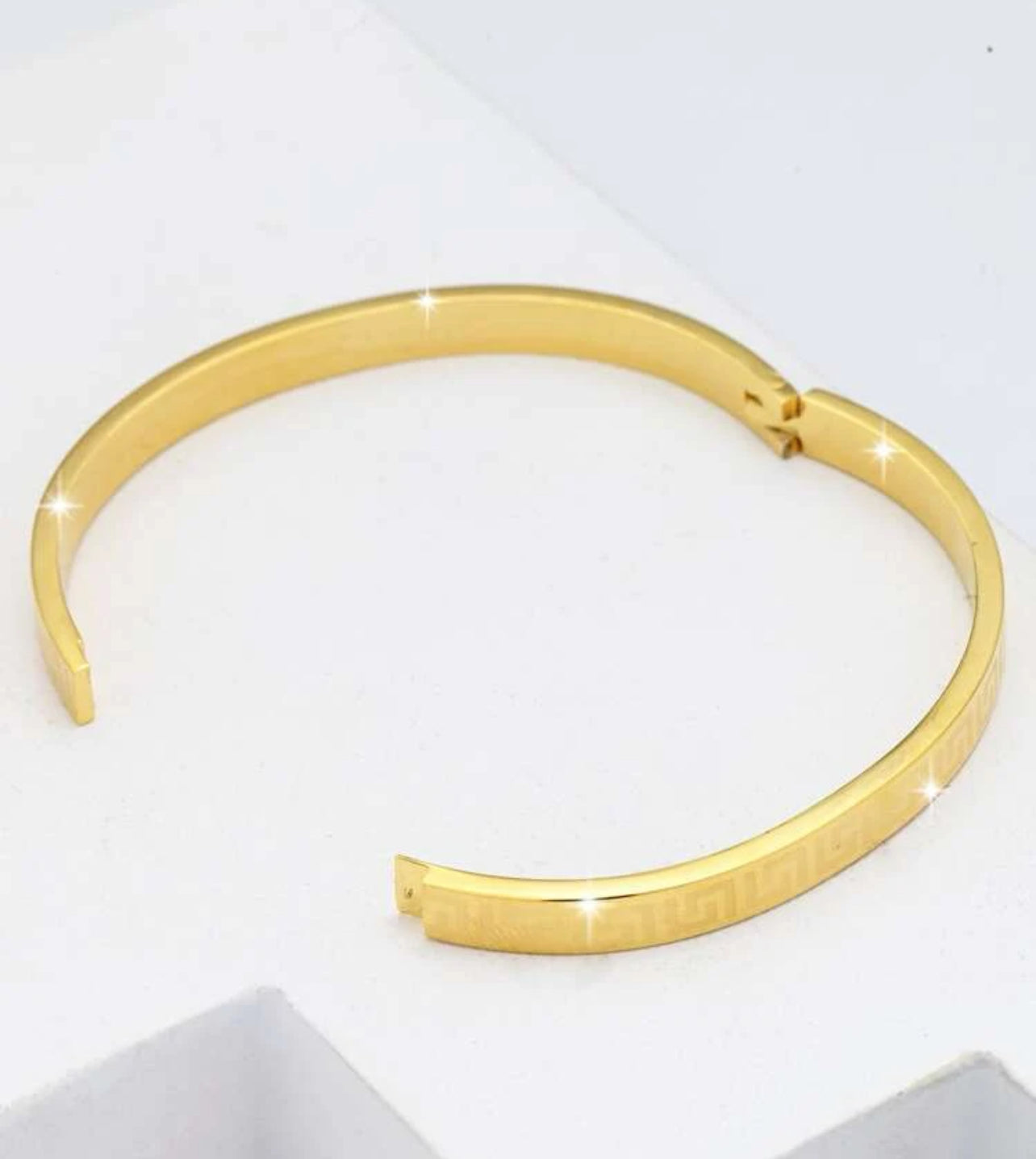 Head-turner bangle | Accessories